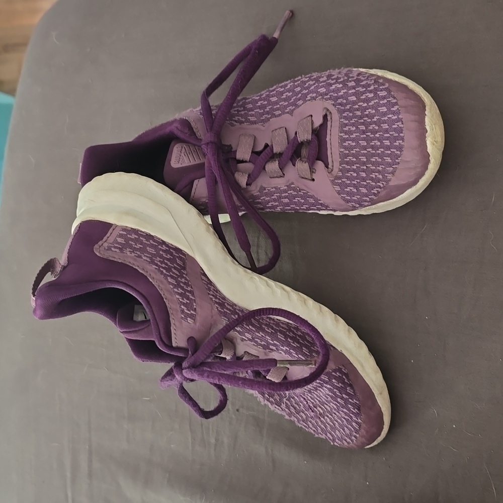 Nike rival - Picture 2 of 4